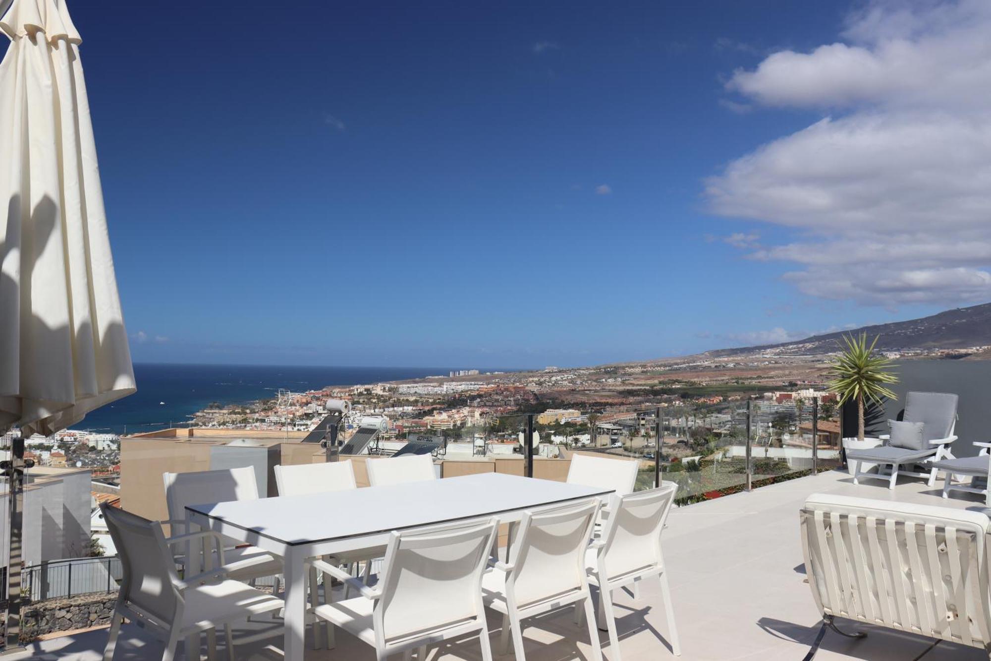 Azure Sky Villa - Panoramic Ocean View, Luxury, San Eugenio 아데제 외부 사진