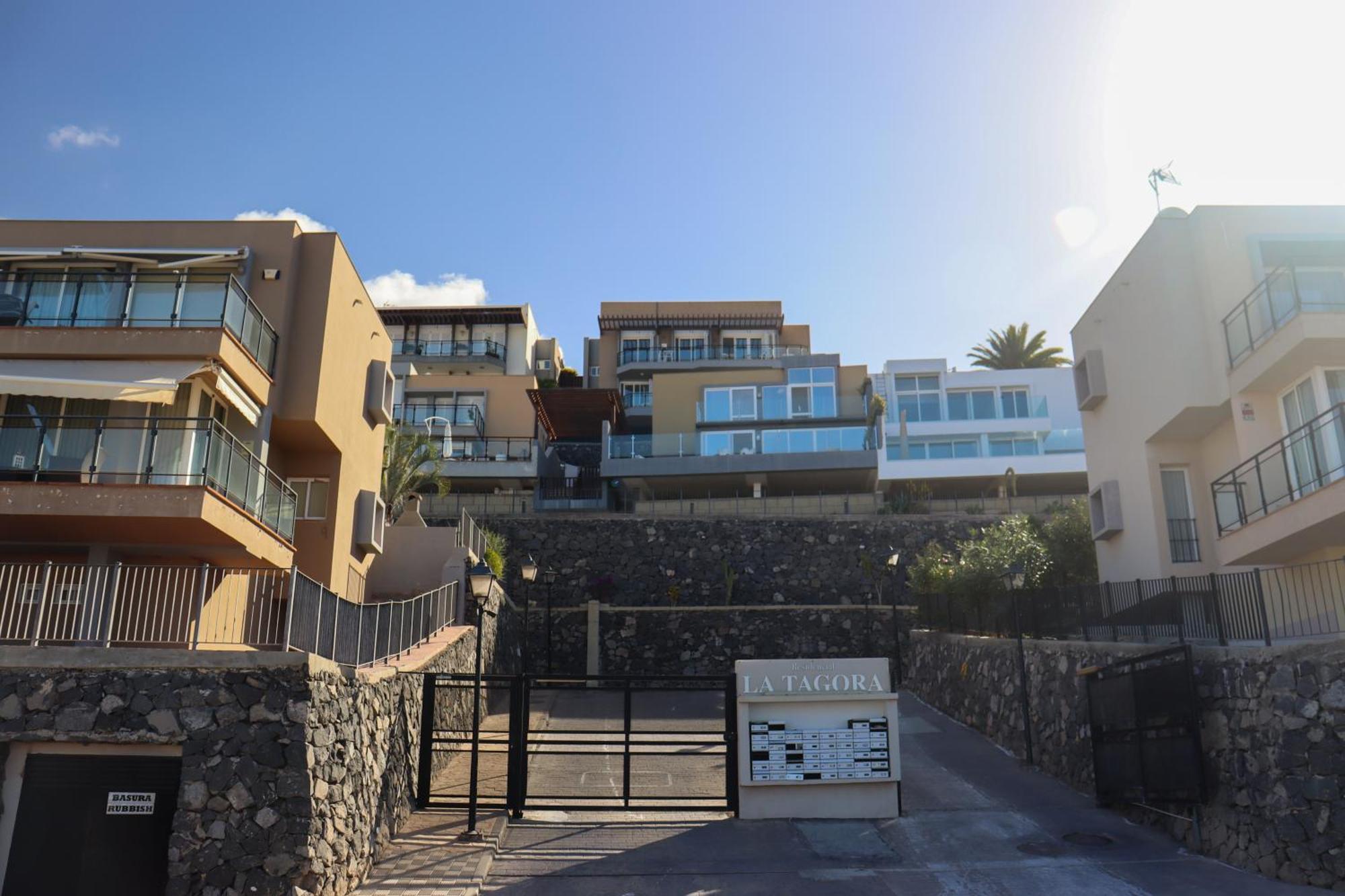 Azure Sky Villa - Panoramic Ocean View, Luxury, San Eugenio 아데제 외부 사진